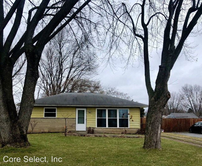 Building Photo - 3 br, 1 bath House - 620 Colton Rd