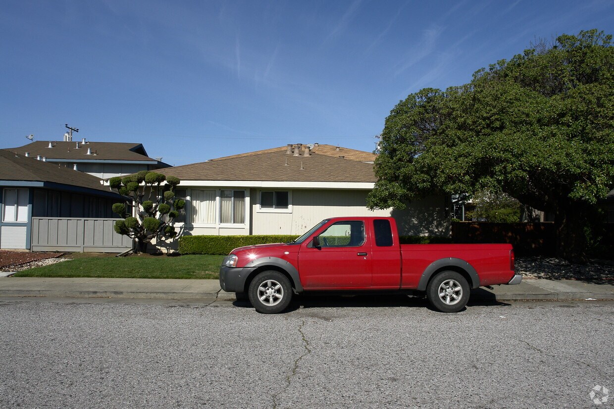 Primary Photo - 1830 El Parque Ct