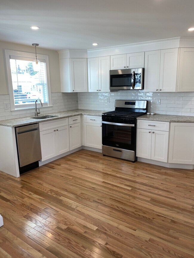 Foto del edificio - 150 Onset Ave