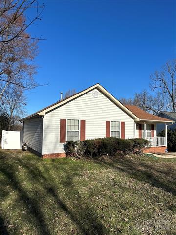 Building Photo - 3821 Rosedown Dr