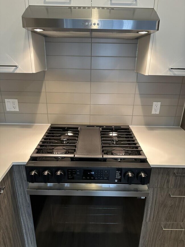 Photo du bâtiment - 3319 148TH STREET