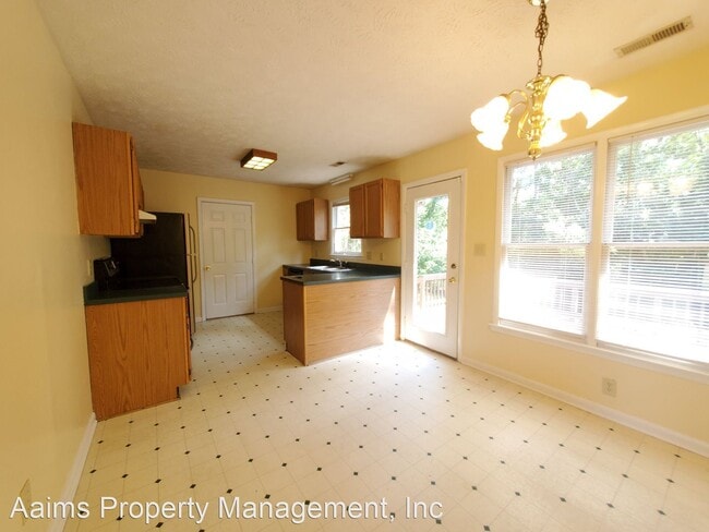 Foto del edificio - 3 br, 2 bath House - 122 Hickman Ct.