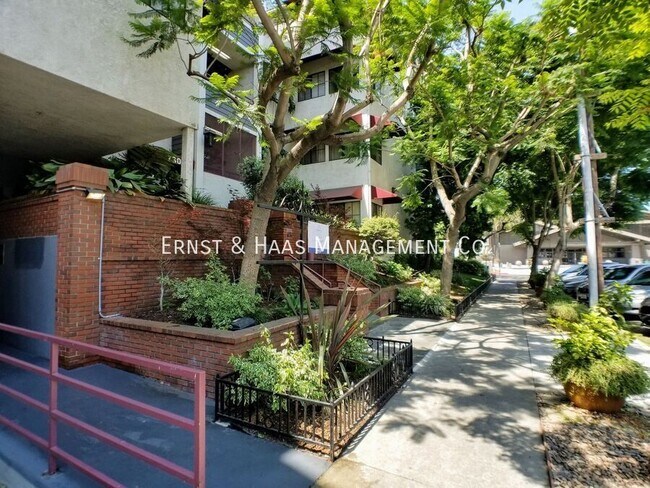 Foto del edificio - 730 W 4th St