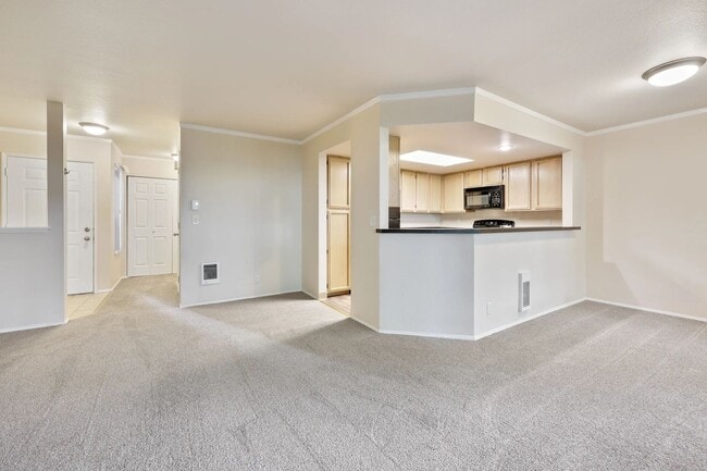 Building Photo - Fairway Lane Apartments