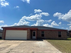 Building Photo - 4302 Janelle Dr