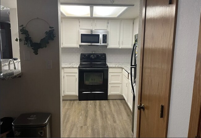 Foto del edificio - 2800 Sundown Ln