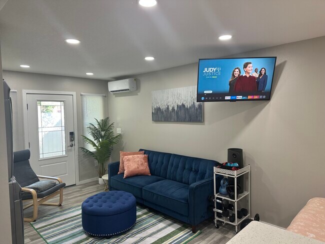 Foto del edificio - 7020 Mango Ave S