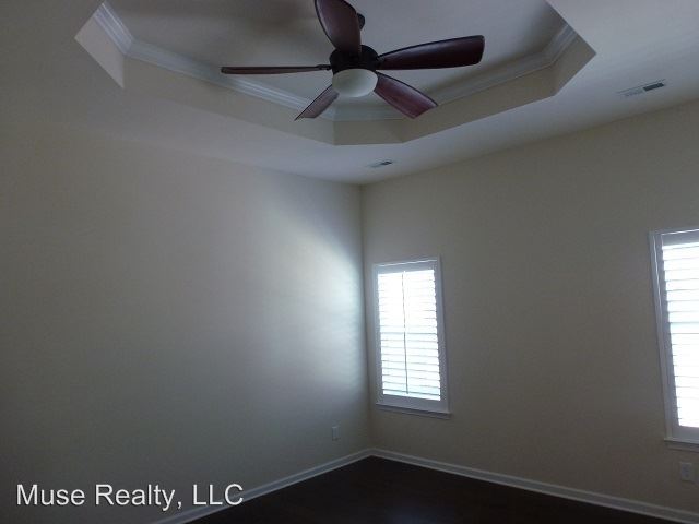 Building Photo - 509 Sailview Dr
