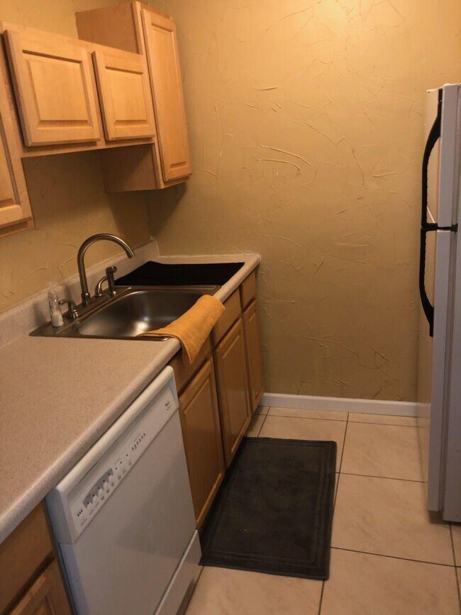 Building Photo - 2565 S Ocean Blvd