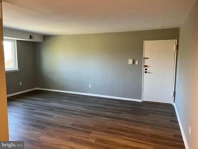 Foto del edificio - 9921 Bustleton Ave