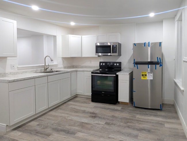 Kitchen - 1260 5th Ave