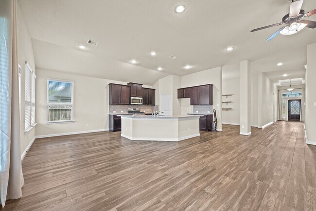 Foto del edificio - 15114 Winthrop Manor Way