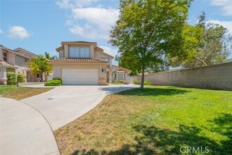 Building Photo - 2052 Chenault Pl