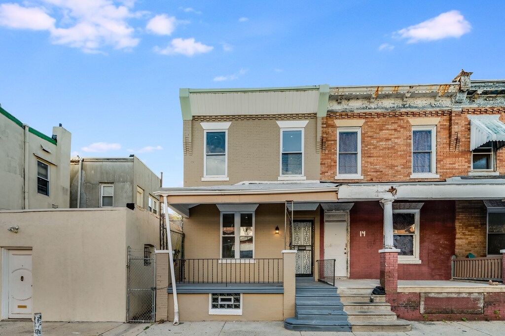 Front - 12 N Lindenwood St