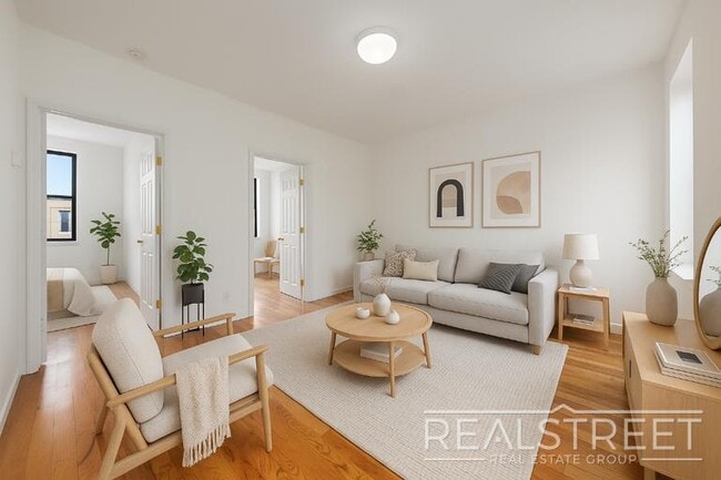 Building Photo - Lovely 2 BR in Bed Stuy near Trains