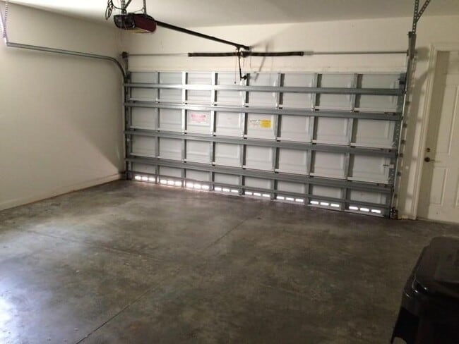 Building Photo - 1717 Borrego Way