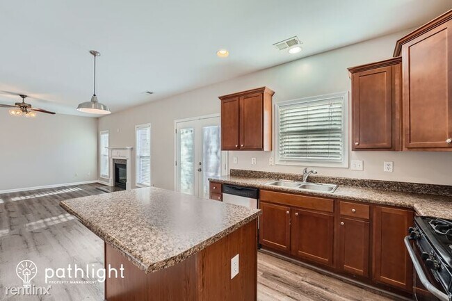 Foto del edificio - 4 br, 2.5 bath House - 2257 Peach Shoals C...