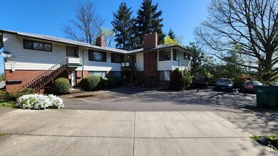 Building Photo - 2575 NW Lovejoy St
