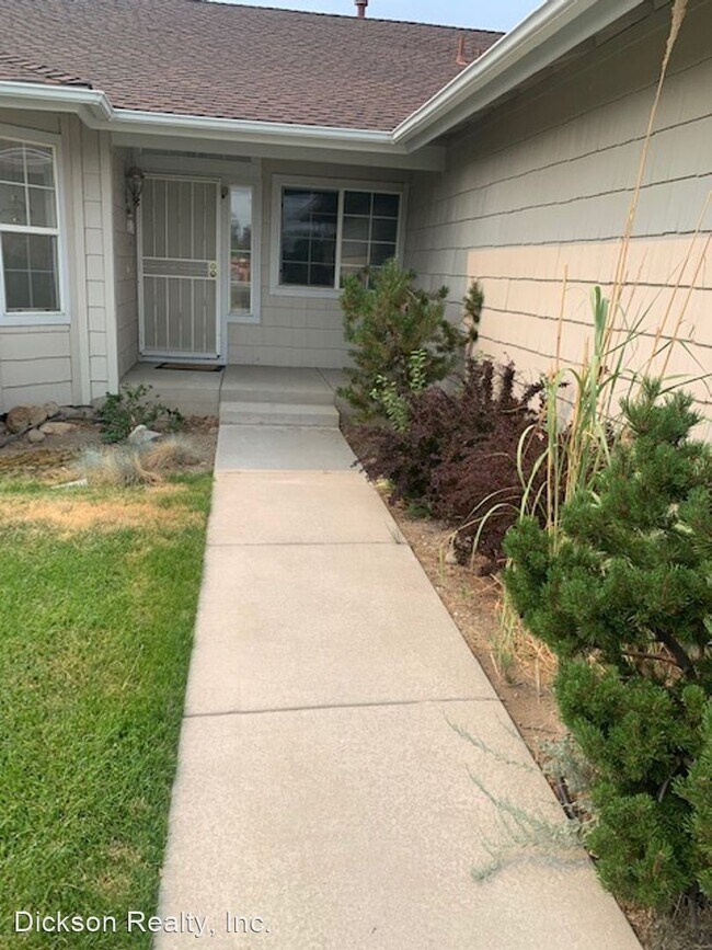 Building Photo - 3 br, 2.5 bath House - 15500 Quicksilver Dr