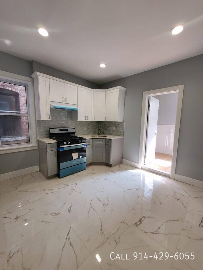 Foto del edificio - 114 S 6th Ave