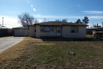 Building Photo - 703 Dixie Dr