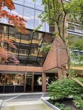 Building Photo - 1265 Beacon St