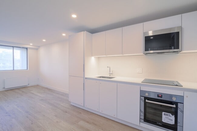 Photo du bâtiment - 3460 Rue Durocher