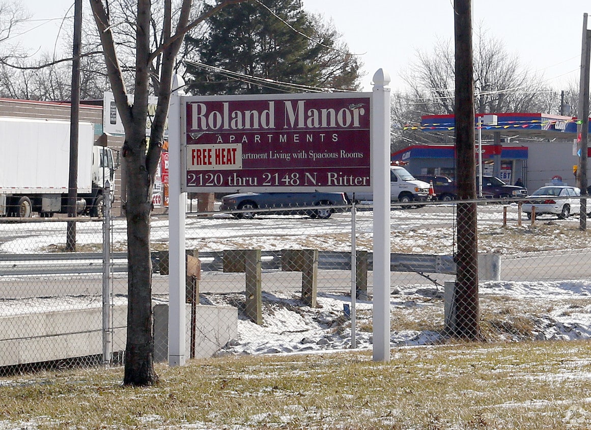 Building Photo - Roland Manor Apartments