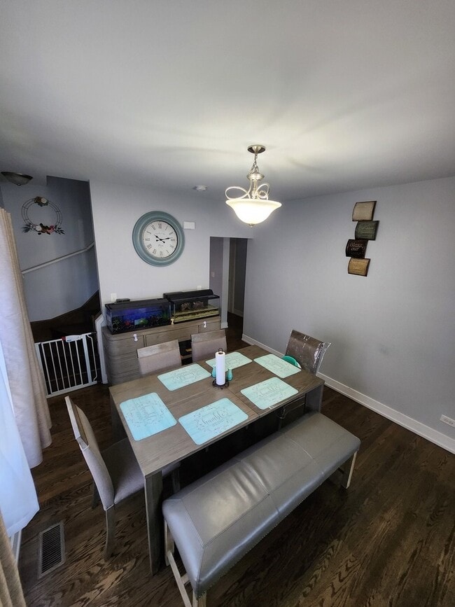 130 Bellwood Ave, Bellwood, IL 60104 House Rental in Bellwood, IL