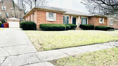 Building Photo - 2948a Candlelight Way