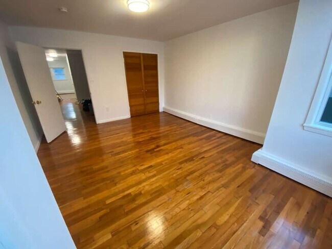 Foto del edificio - 615 12th St
