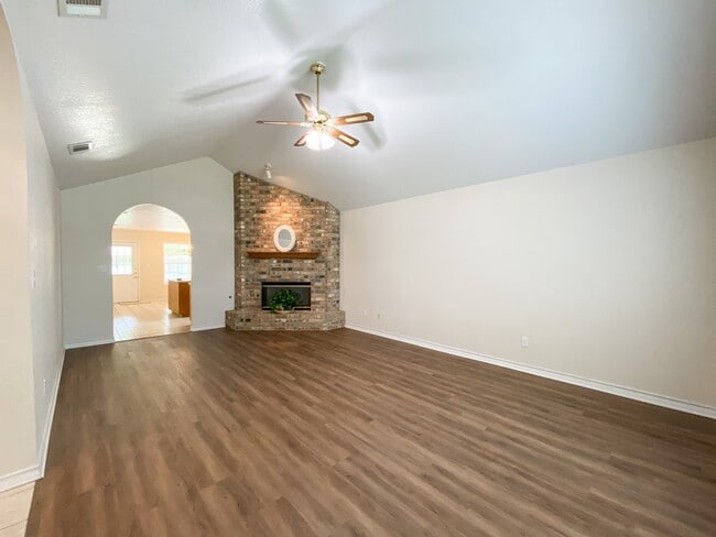 Foto del edificio - 1663 Lantana Cir