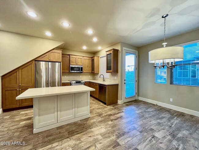 Building Photo - 4816 N Woodmere Fairway
