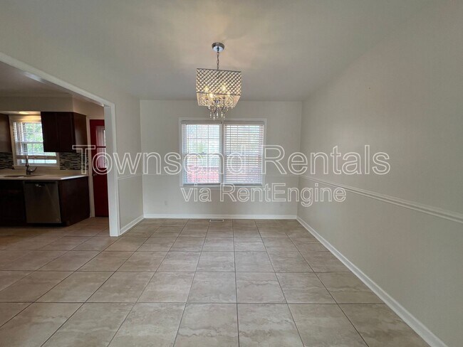 Foto del edificio - 5449 Thompson Cir