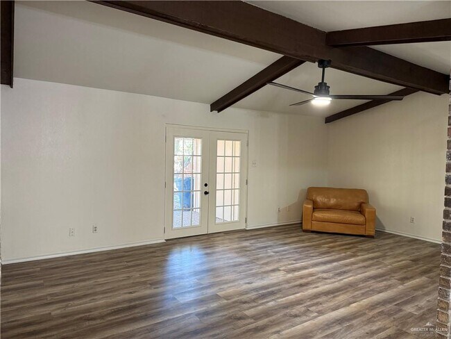 Building Photo - 15 S 20th St