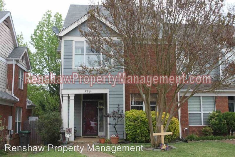 Primary Photo - 720 Walnut Woods Cv N