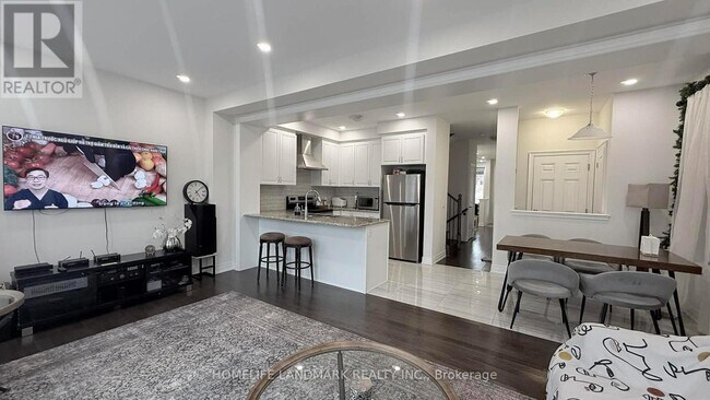 Photo du bâtiment - 66 Haskins Cres