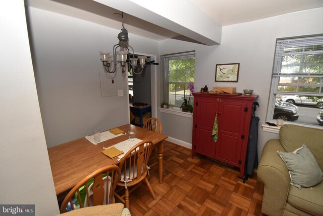 Foto del edificio - 2107 N Scott St