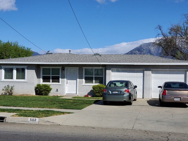 Building Photo - 683 E 8th St