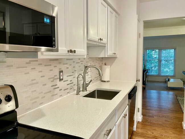 Building Photo - 5023 Domain Pl