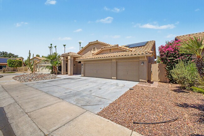 Foto del edificio - 3103 N Meadow Ln