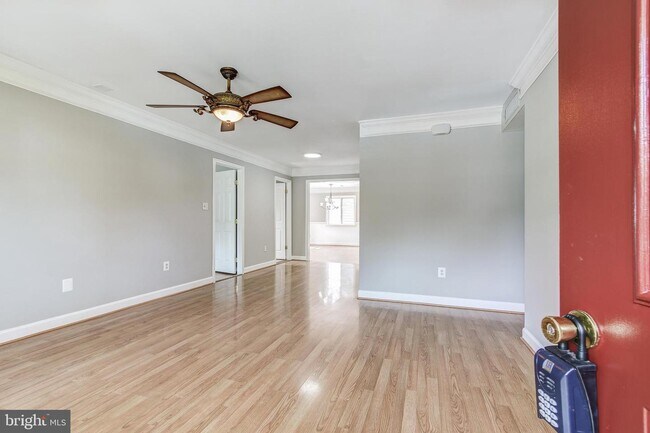 Building Photo - 1105 S Greenthorn Ave