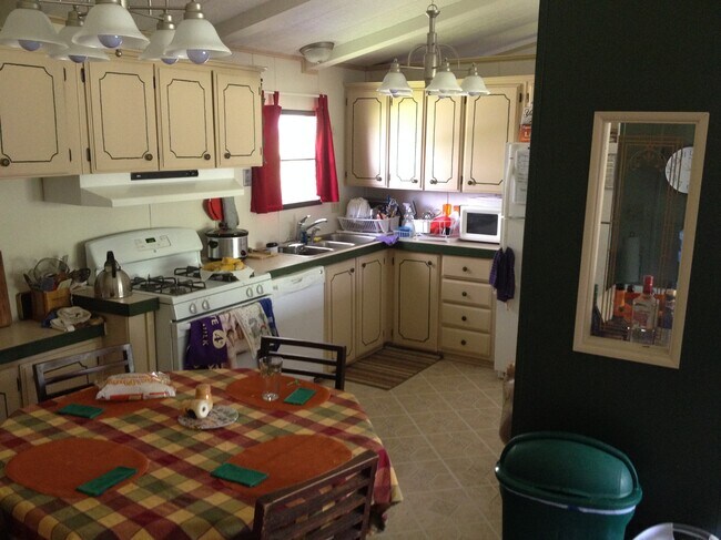 Foto del edificio - 107 Mary Ln