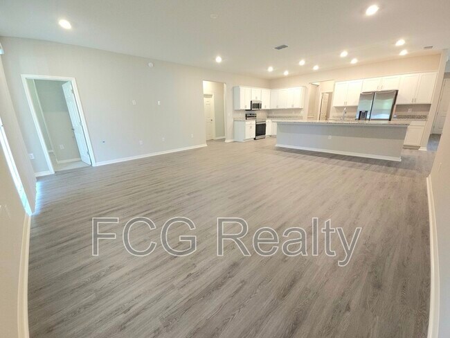 Building Photo - 10619 SW 76th Ct