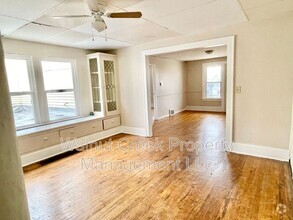 Building Photo - 810 E Erie Ave