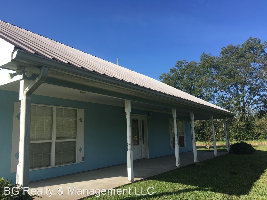 1329 W Gloria Switch Rd, Carencro, LA 70520 House Rental in Carencro
