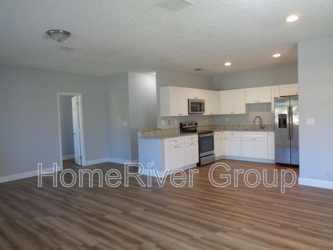 Foto del edificio - 1018 NW 13th Ct