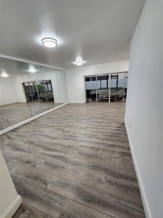 Building Photo - 8380 SW 154th Ave