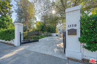 Building Photo - 1339 Garfield Ave