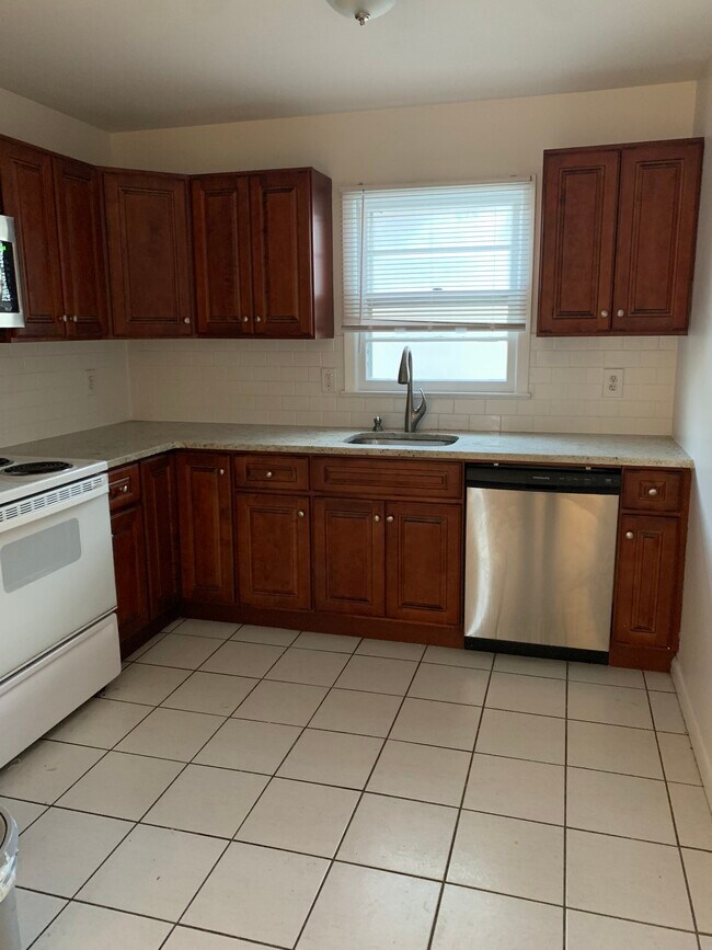 57 Quick Ave Unit 2, Raritan, NJ 08869 Apartments in Raritan, NJ